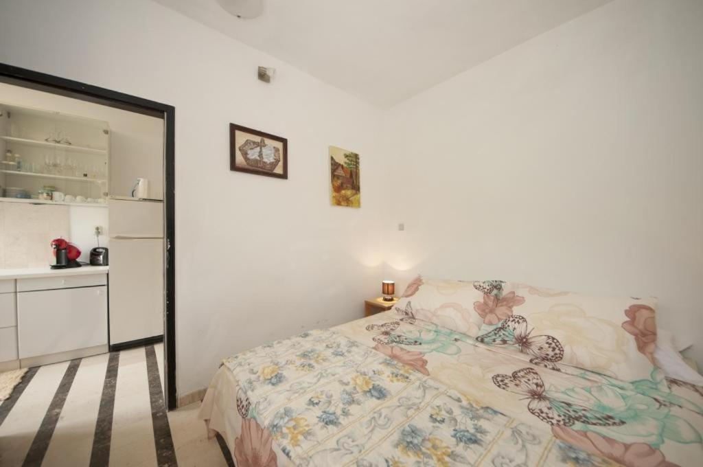 Apartments Kalajzic Pucisca Rom bilde