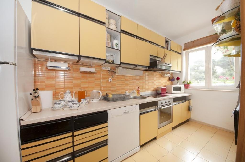 Apartments Kalajzic Pucisca Rom bilde