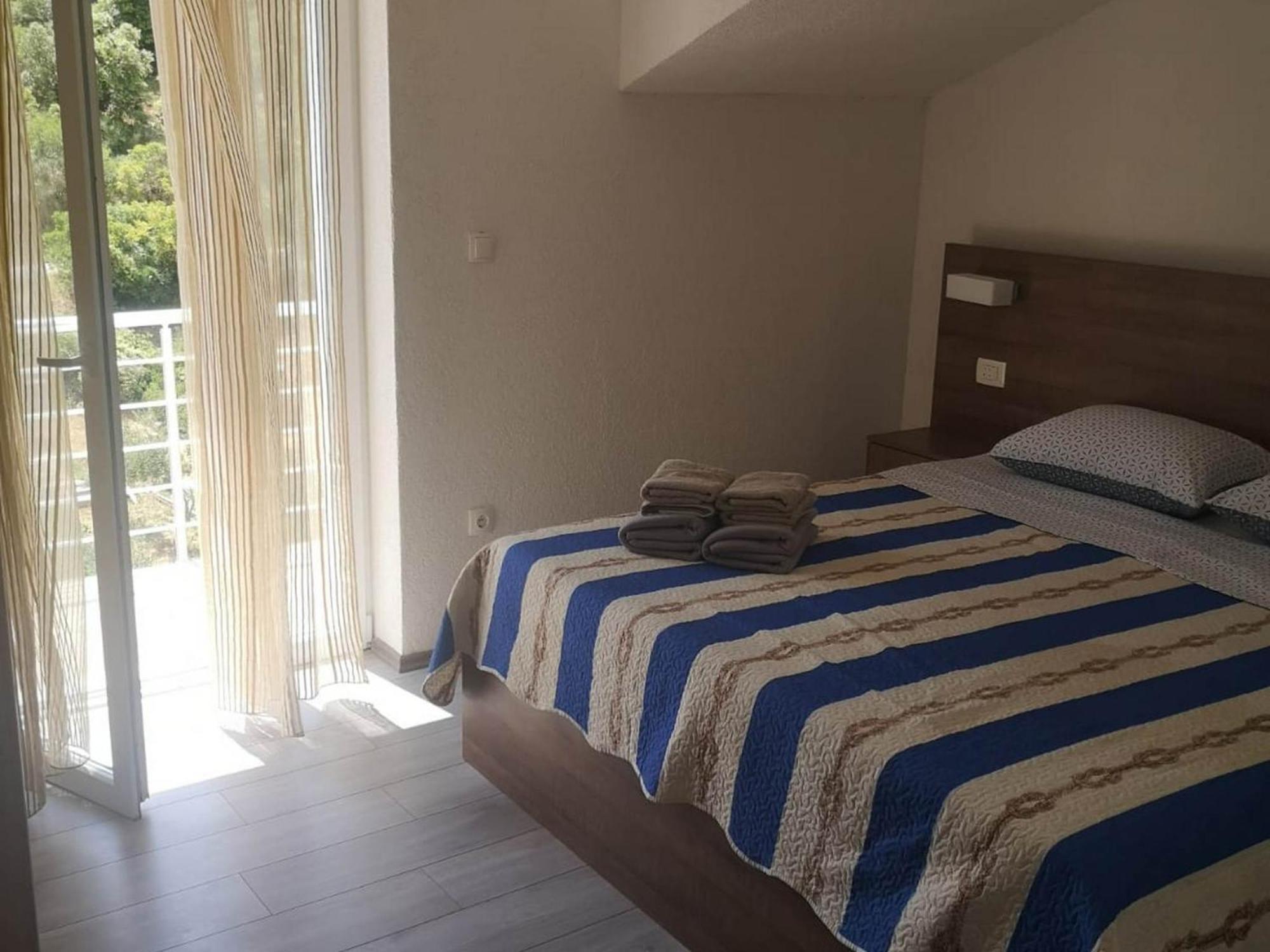 Apartments Kalajzic Pucisca Rom bilde